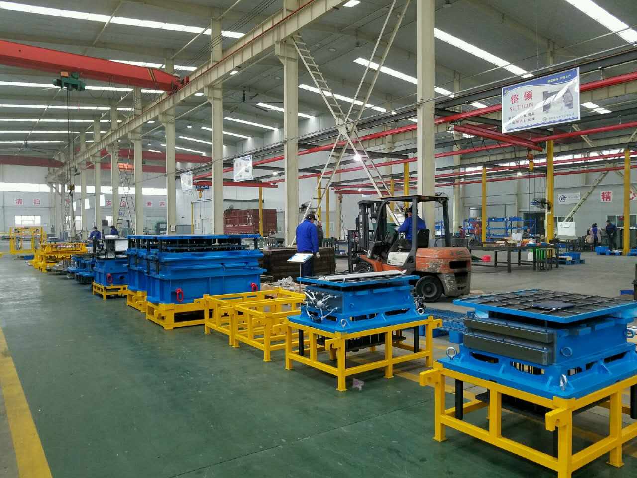 一臺(tái)玻璃鋼化爐大概多少錢(qián)？